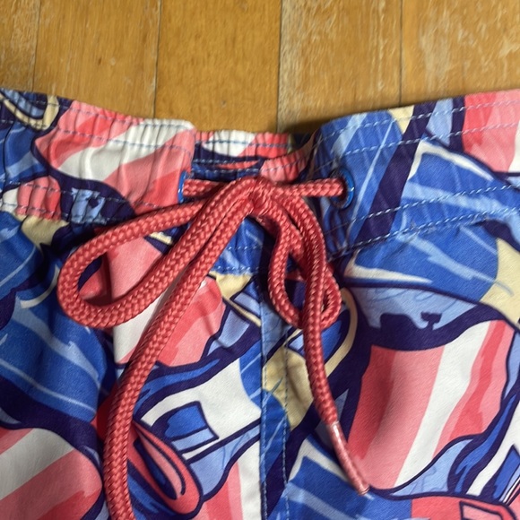 Men’s vineyard vines swim shorts - Picture 3 of 6